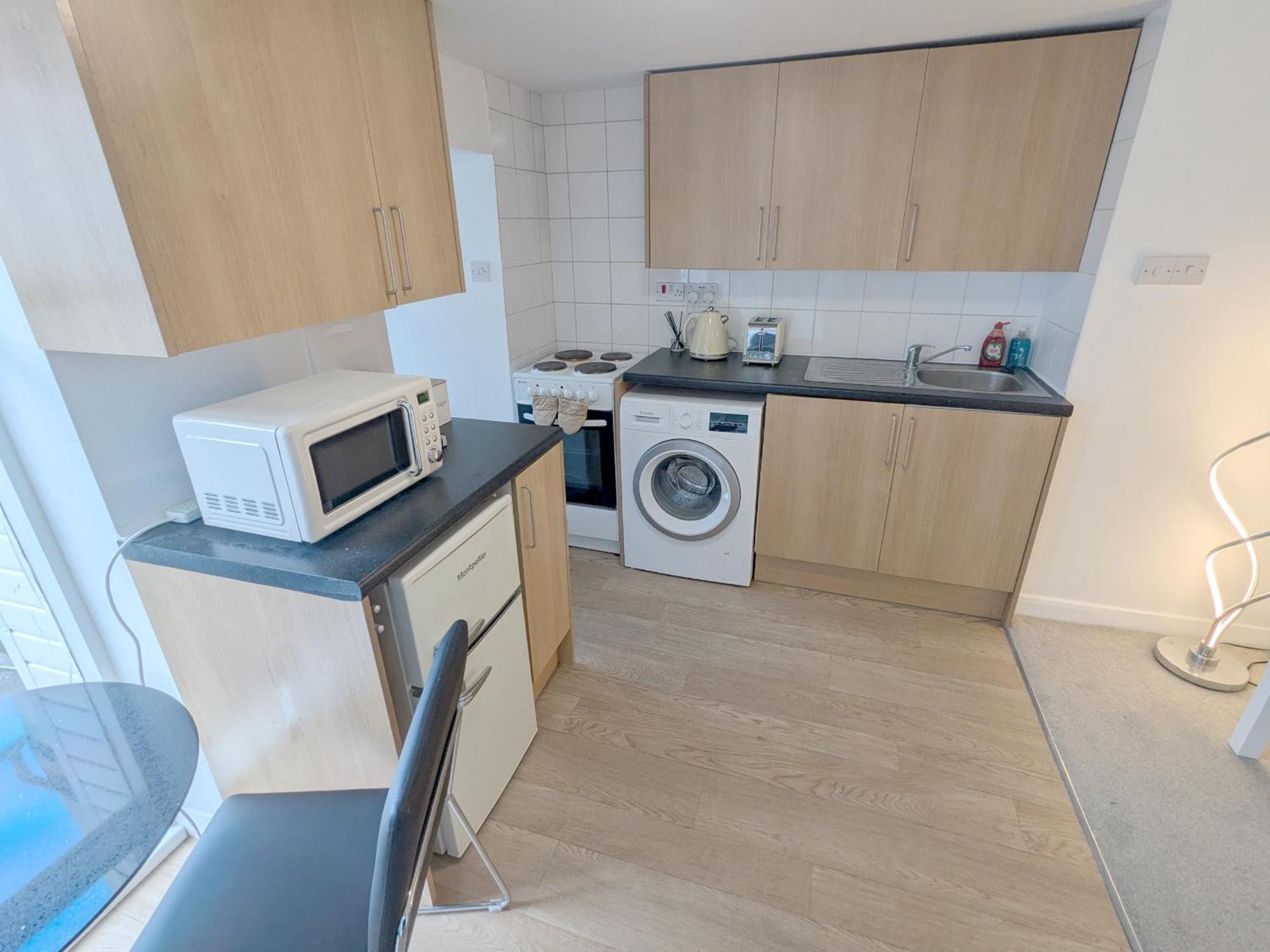 Harbour Steps - Torquay Luxury Apartment - Balcony, Free Parking, Netflix & Wifi Exterior photo