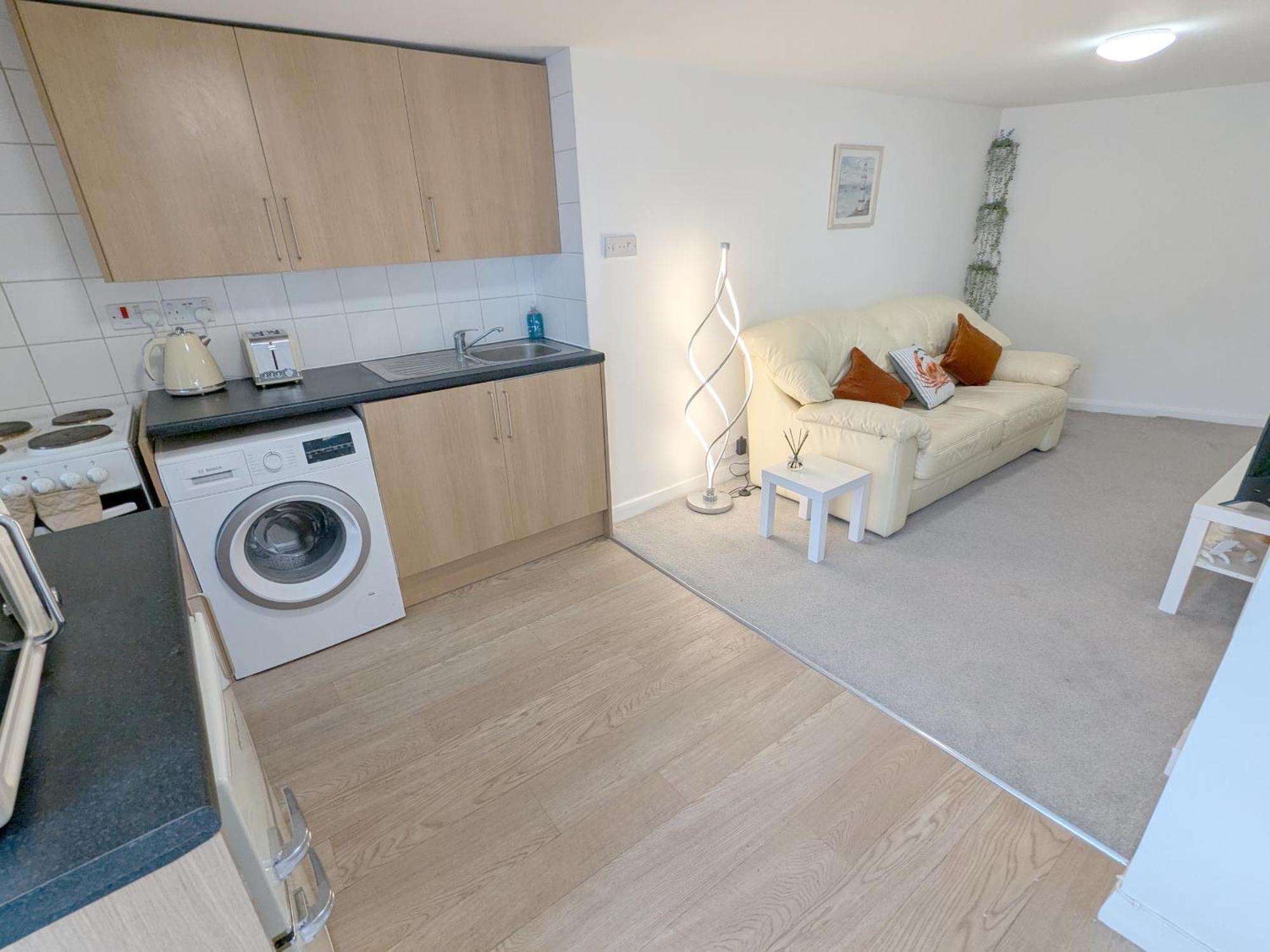 Harbour Steps - Torquay Luxury Apartment - Balcony, Free Parking, Netflix & Wifi Exterior photo