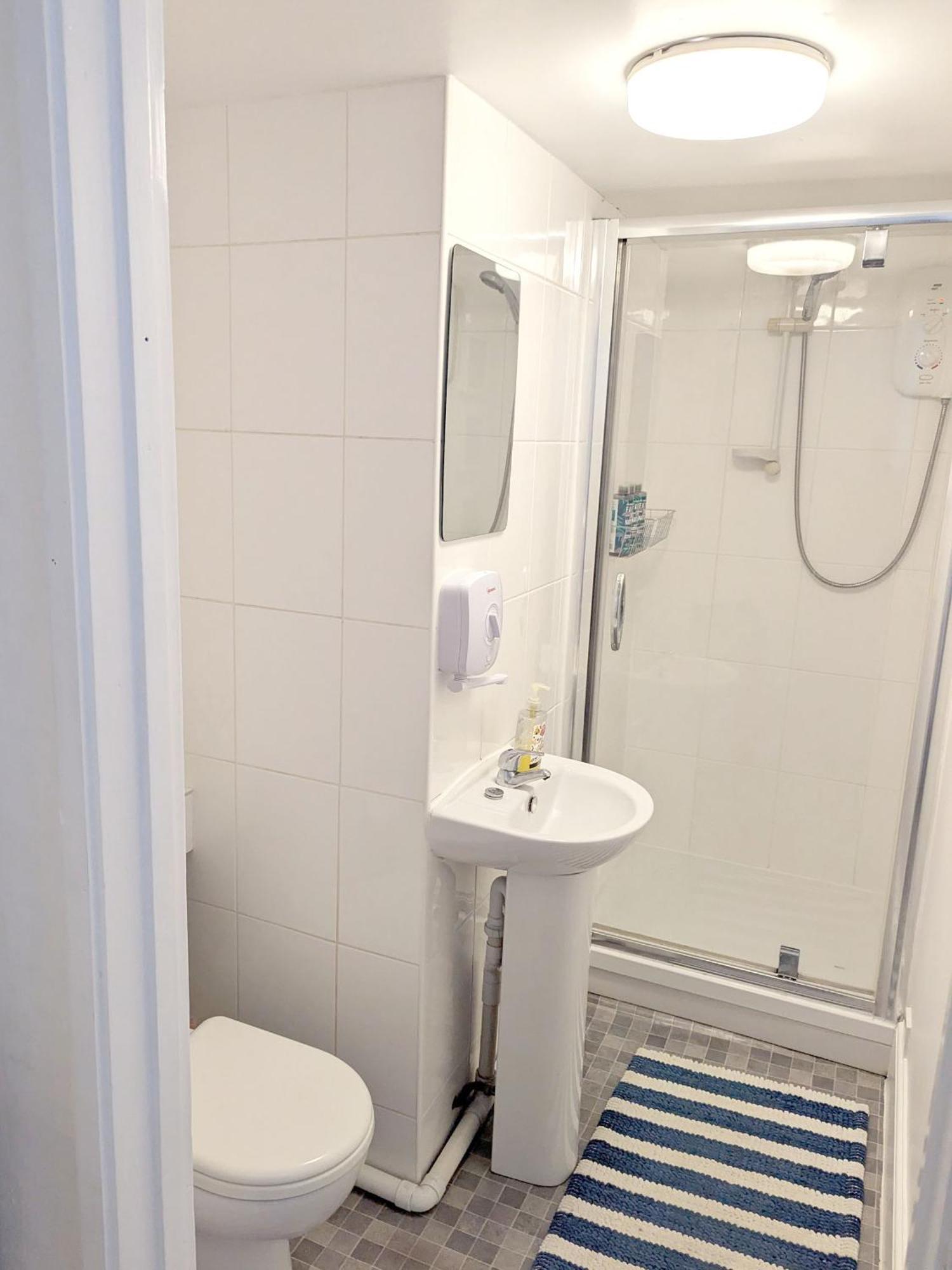 Harbour Steps - Torquay Luxury Apartment - Balcony, Free Parking, Netflix & Wifi Exterior photo